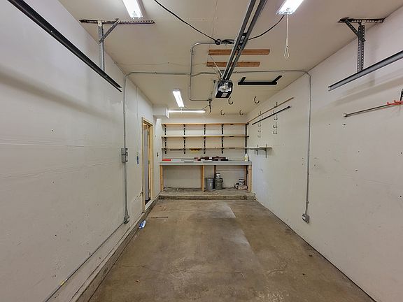 4th image of 446 Liberty Ct #446