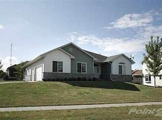 2229 Harvest Cir, Coralville, IA 52241