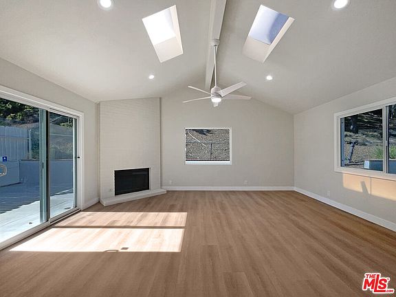 3rd image of 249 Walter Ave