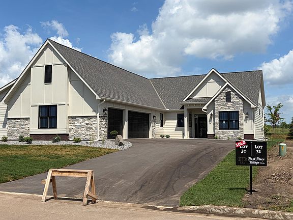 2nd image of 2355 Sydney Ln