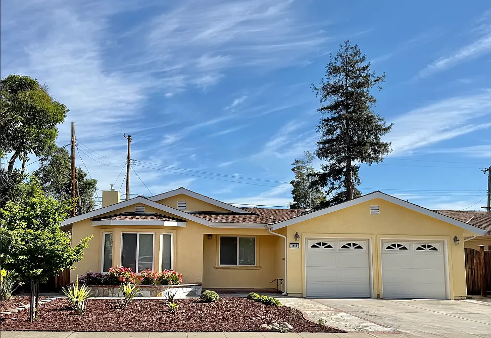 4 bed, 2746 sqft, $9,980 — Photo 1