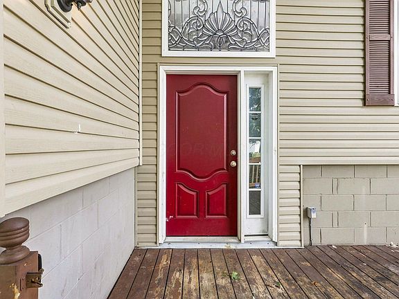 5th image of 4943 Old Tree Ave