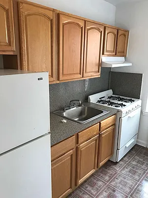 Rented by Giaps Realty Group LLC | media 1