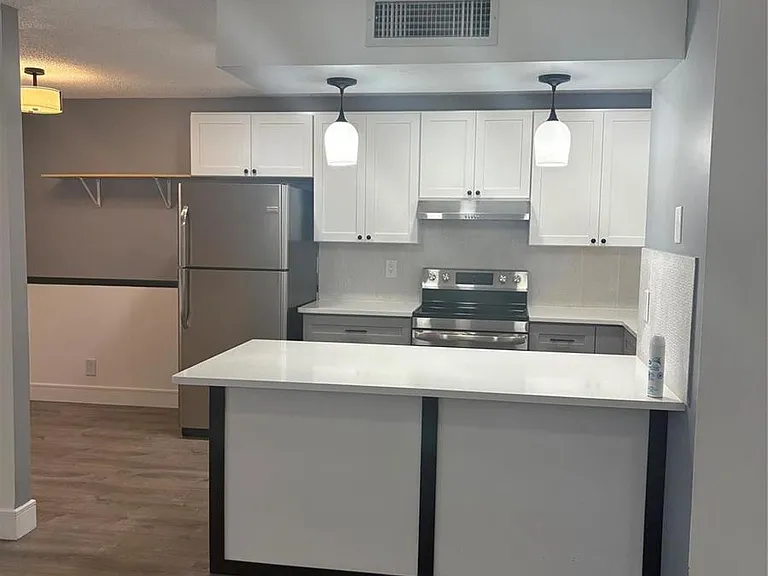 5492 Courtyard Dr #5492 — Photo 3