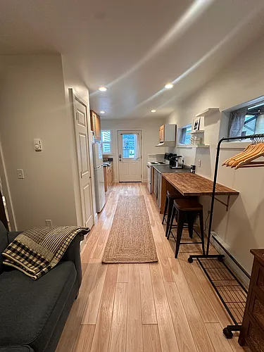 1624 Glacier Ave #B Photo 1