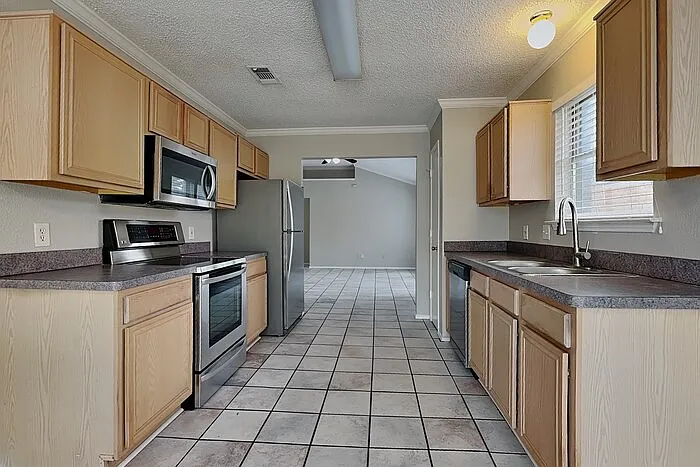 5612 Northfield Dr — Photo 6