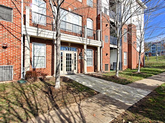 4th image of 11501 Cardoness Ln Unit 401