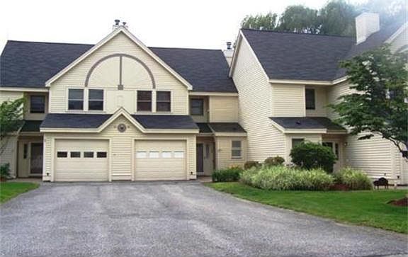 2nd image of 32 Alcott Way #32