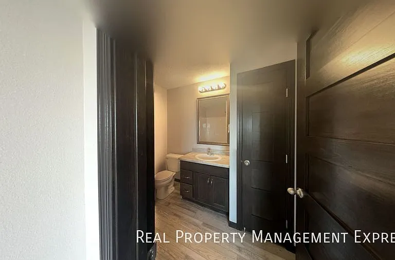 9719 W Broek Dr — Photo 11
