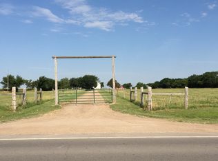 549 S Hoover Rd, Wellington, KS 67152