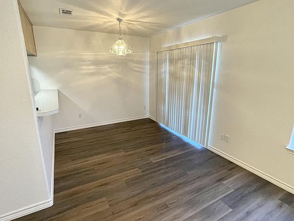 4th image of 503 Gateway Pkwy APT 1