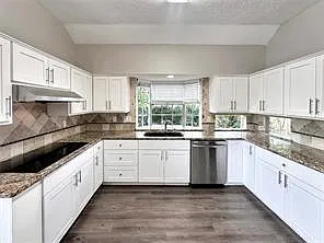 3 bed, 2.0 bath, 1854 sqft, $1,800 — Photo 4