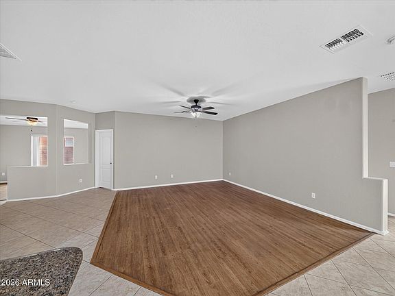 5th image of 633 E LESLIE Avenue