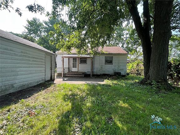 2nd image of 4849 Leamington Ave