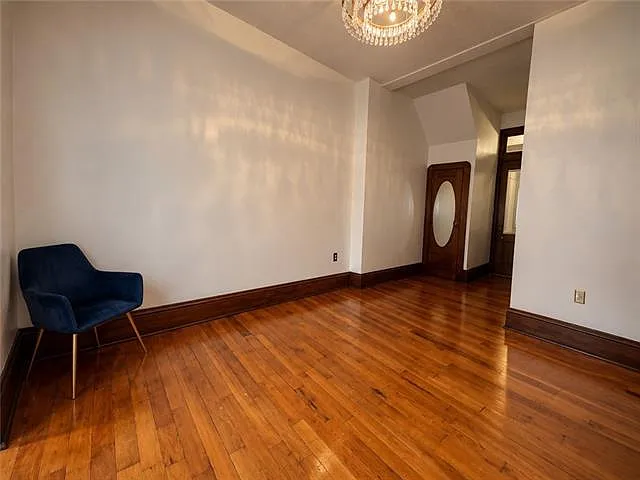 2 bed, 1.0 bath, 1000 sqft, $1,500 — Photo 4