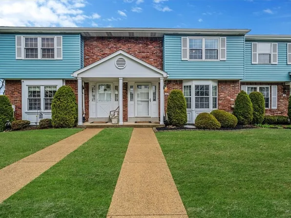 126 Heather Dr, Monroeville, PA 15146