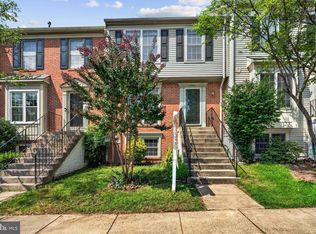 45547 Hutchens Sq, Sterling, VA 20166