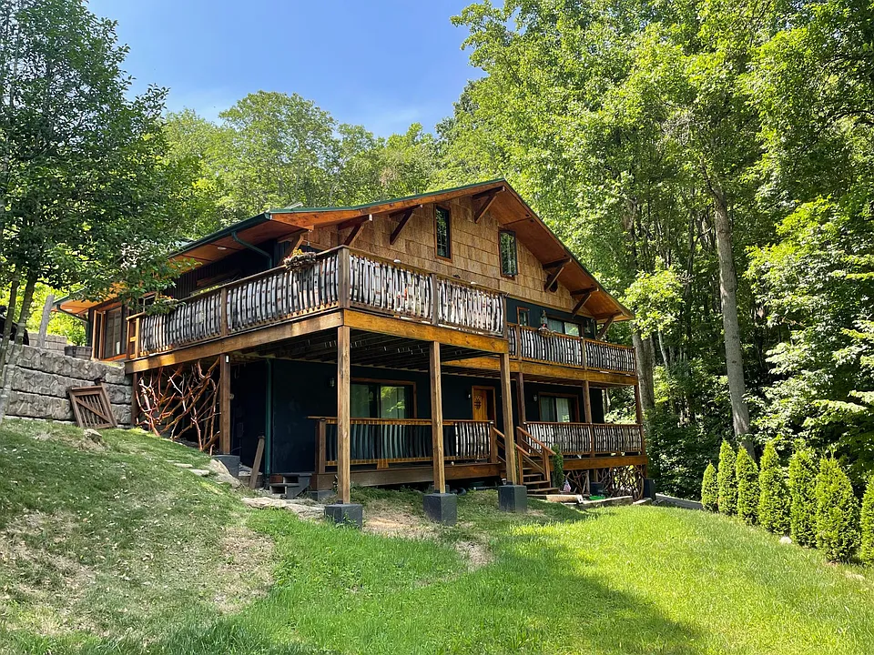 701 Berry Rd