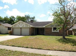 4331 Townes Forest Rd, Friendswood, TX 77546