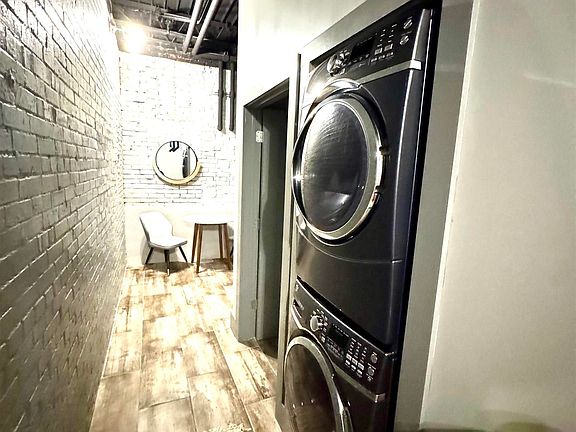 5th image of 226 Union St #1-11