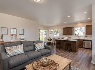 972 NE Paula Dr, Bend, OR 97701