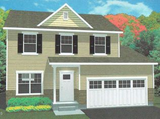 904 Ridgeview Cir, Castleton, NY 12033