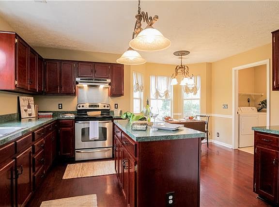 5th image of 2487 Port Kembla Dr
