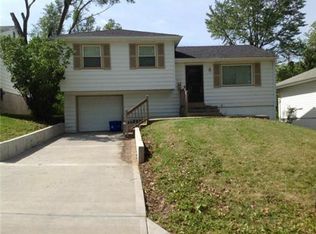 7117 NE 46th St, Kansas City, MO 64117