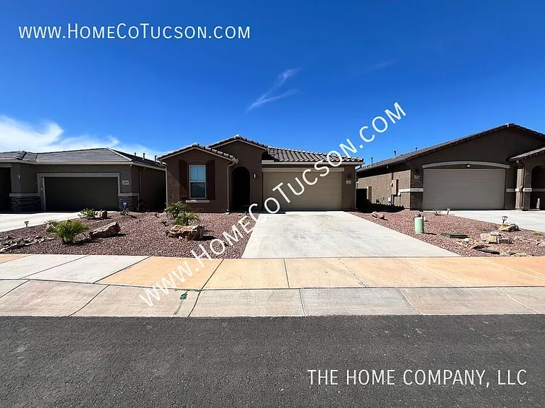 35030 S Stargazer Ave — Photo 2