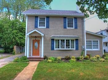 1st image of 75 Oakdale Blvd