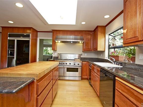 3rd image of 522 The Alameda