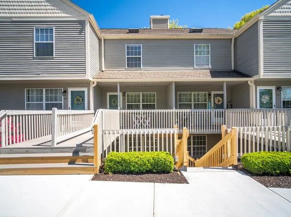 55 Manorwood Drive #55, Branford, CT 06405