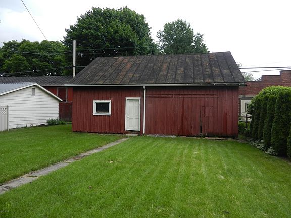 BARN