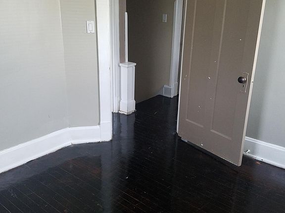 5th image of 3434 Mayfair Ave