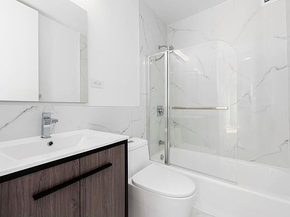 4th image of 1735 York Ave APT 25C