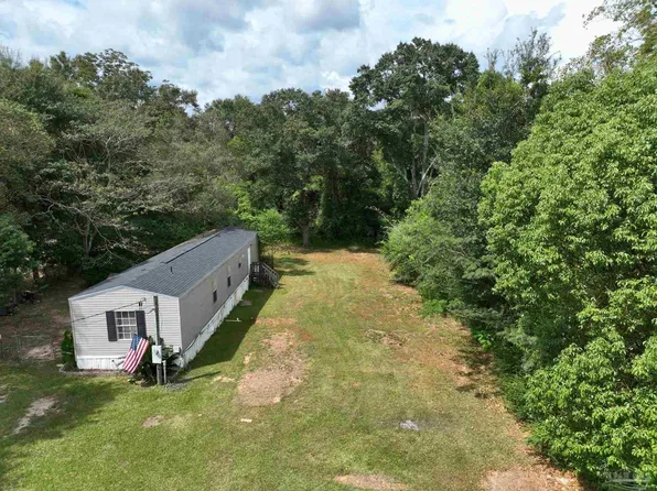 616 Benjulyn Rd, Cantonment, FL 32533