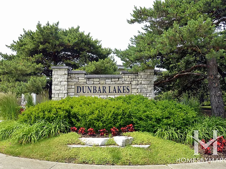 136 N Waterford Dr — Photo 32