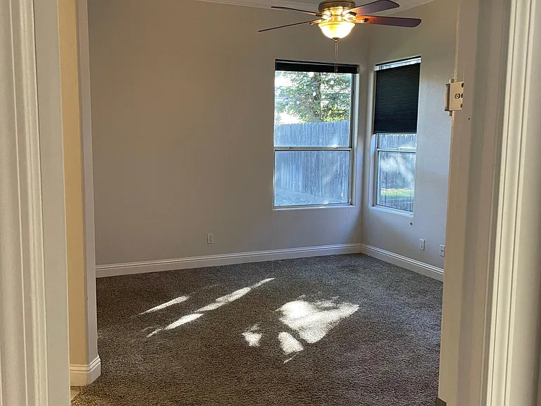 4579 W Oak Park Dr — Photo 9