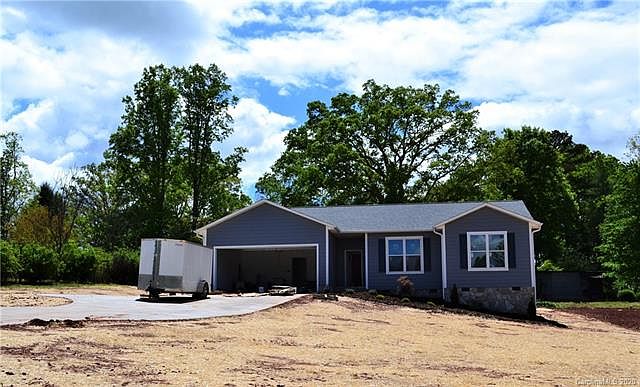 1st image of 2415 Diane St Lot 30