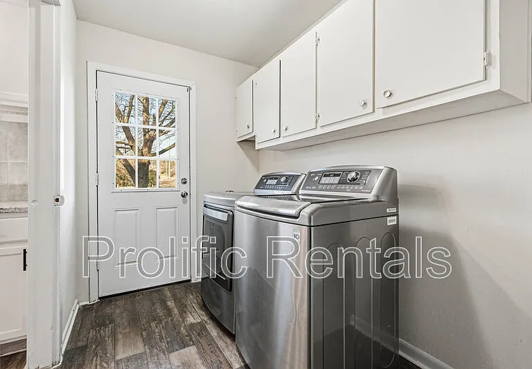 610 Creek St — Photo 21