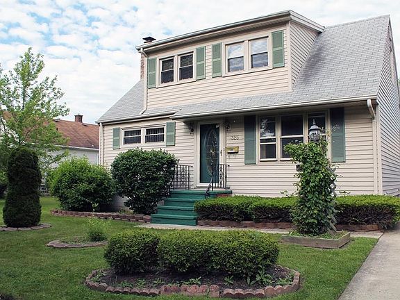 2nd image of 325 Paul St