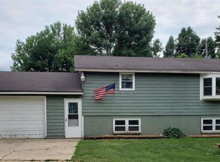 3322 Nest Ave, Sheldon, IA 51201
