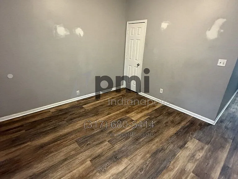 112 Adler St — Photo 22