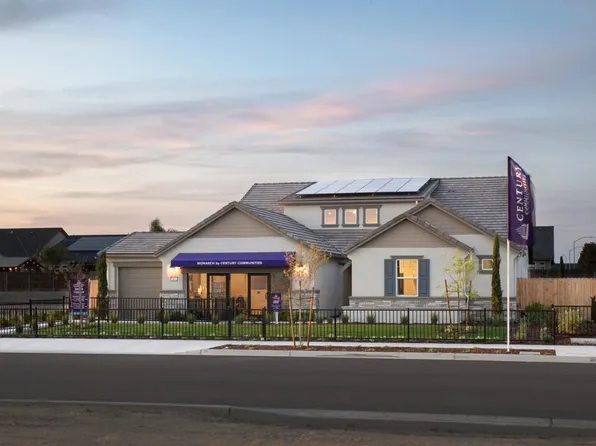 983 Howard St, Kingsburg, CA 93631