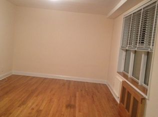 6767 Burns St APT 4R, Forest Hills, NY 11375