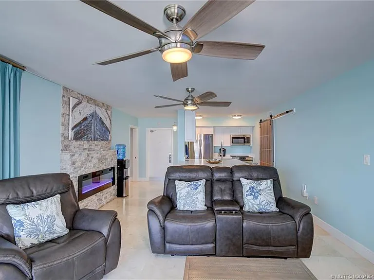 8302 Marina Villas Dr #8302 — Photo 12