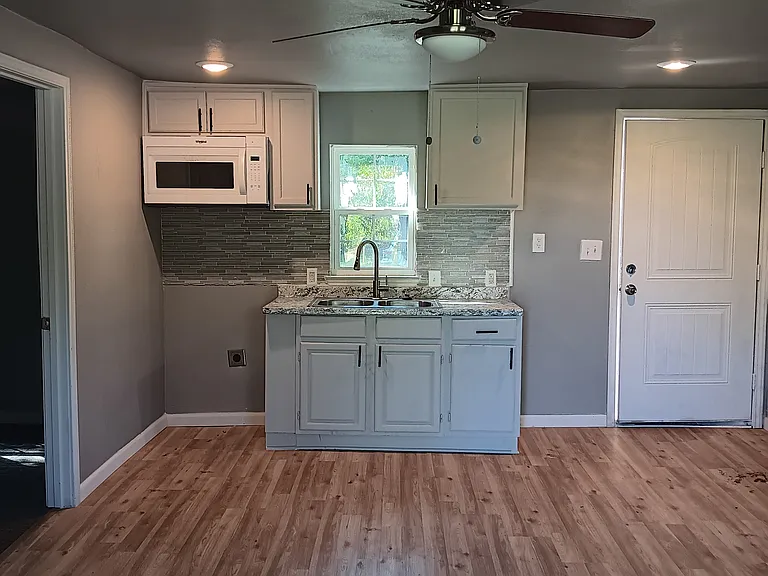 705 Cedar St — Photo 8
