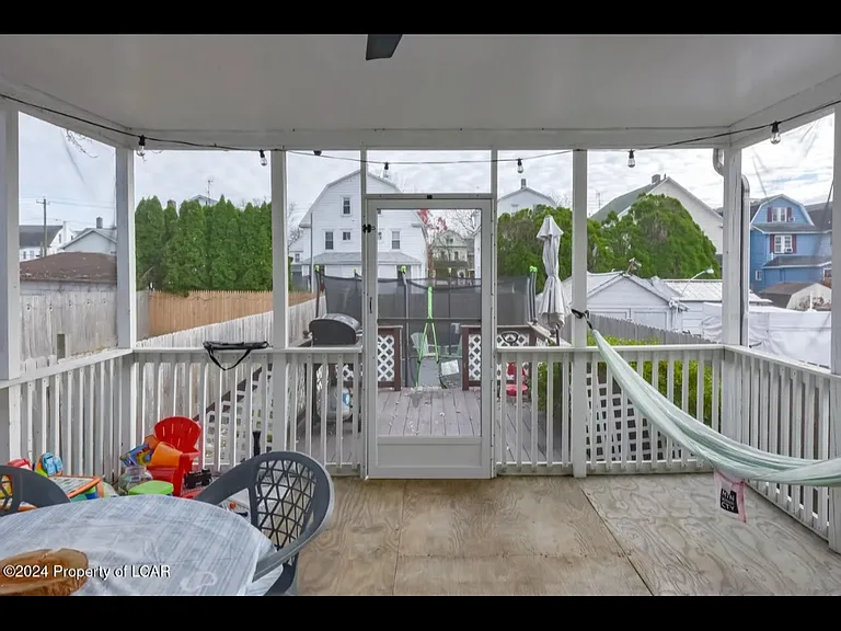433 Elm Ave — Photo 4