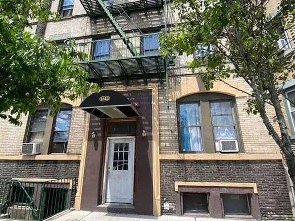 1615 Palisade Avenue image 1 of 1