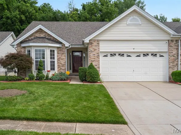 4 Sterling Pointe Dr #26A, Saint Charles, MO 63301